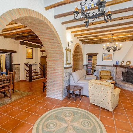 Holiday Home El Pilarillo Piscina Compartida Alcaucín Εξωτερικό φωτογραφία