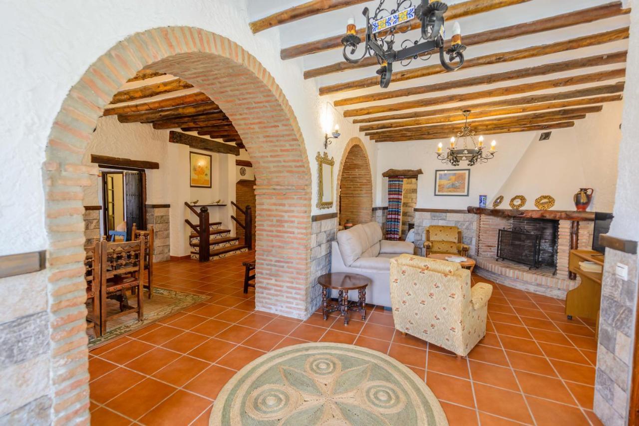 Holiday Home El Pilarillo Piscina Compartida Alcaucín Εξωτερικό φωτογραφία